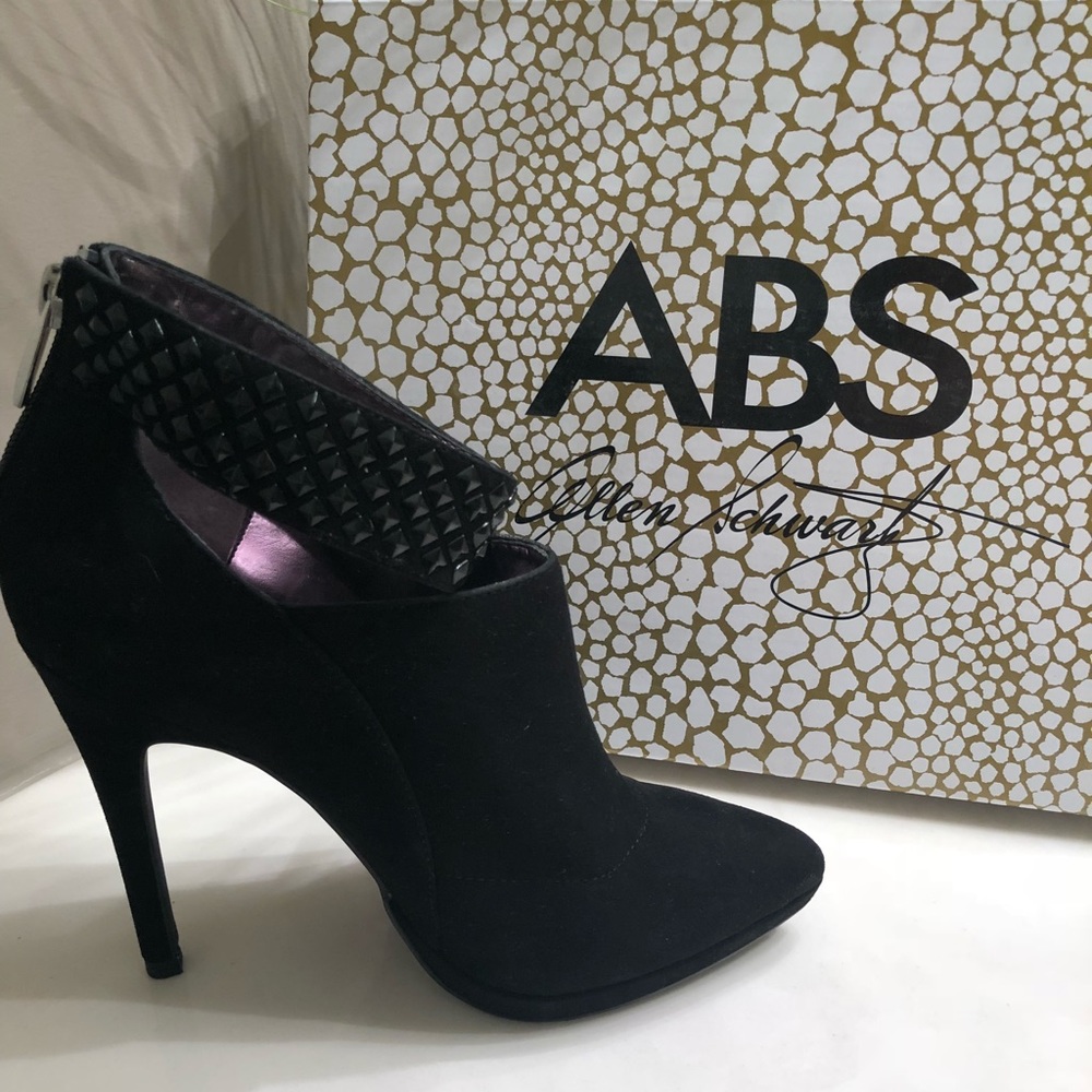 ABS Allen Schwartz black suede Lenna shoes size 7
